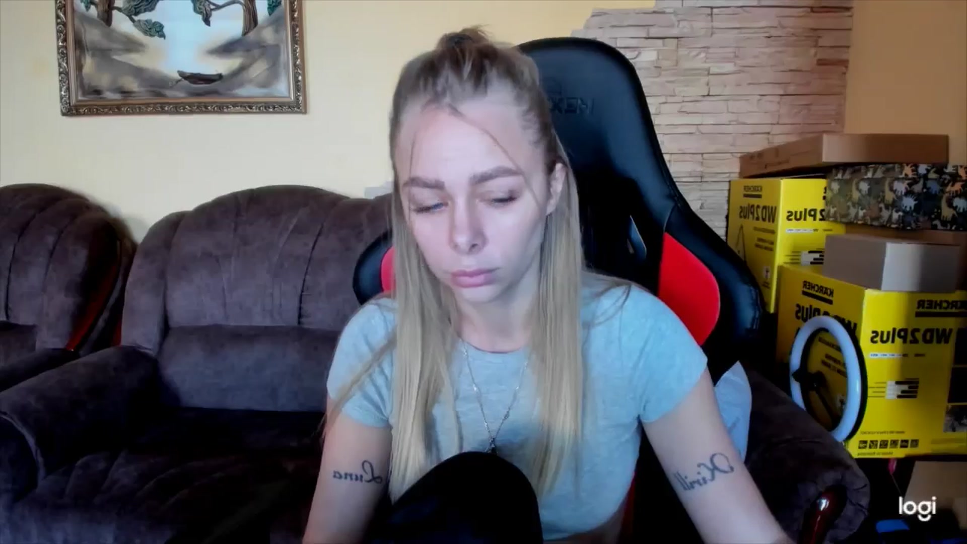 Gallery image thumbnail from YourPupsik's myfreecams stream on, 11/18/2024, 14:07 image 15 of 20