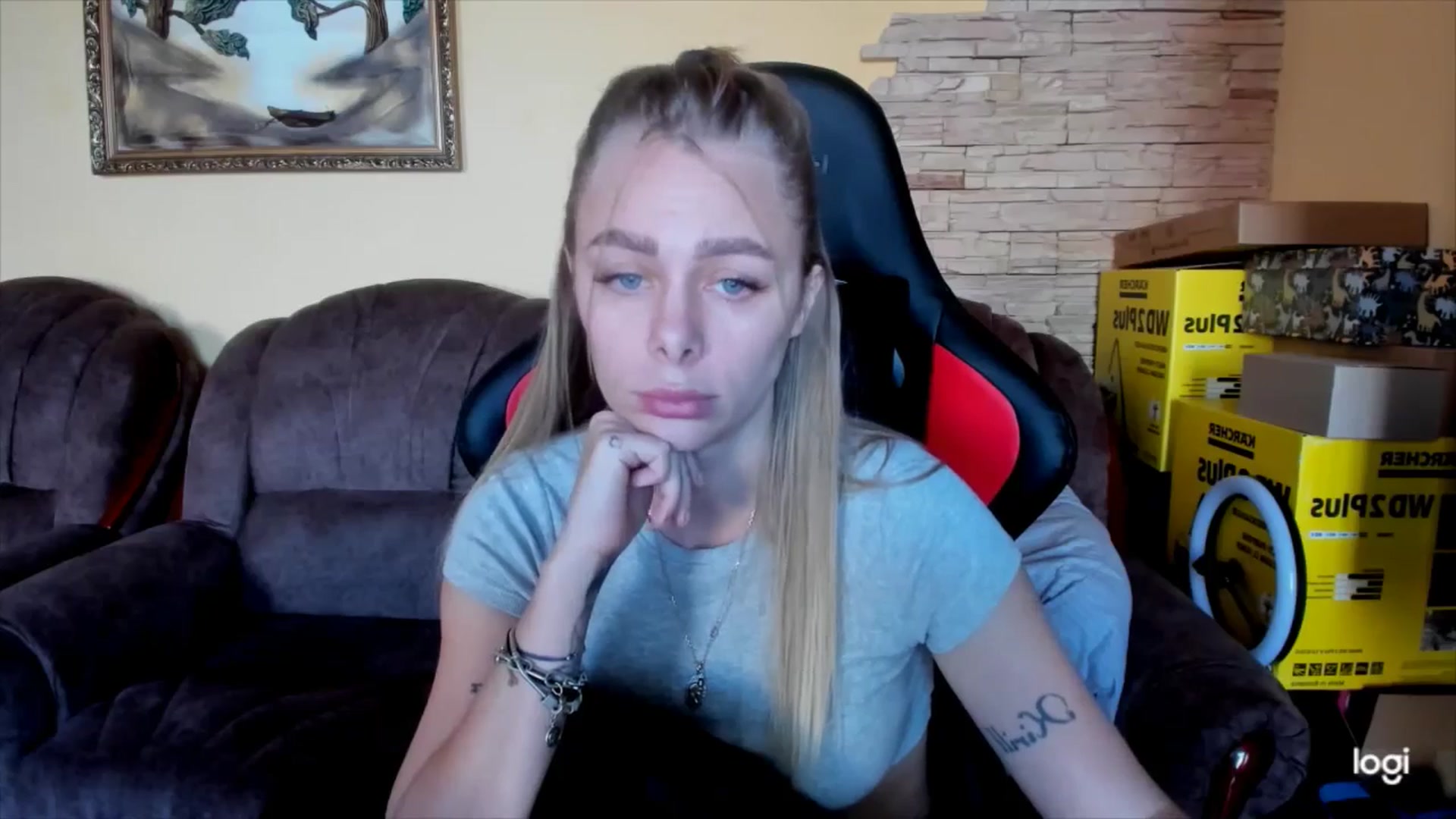 Gallery image thumbnail from YourPupsik's myfreecams stream on, 11/18/2024, 14:07 image 14 of 20