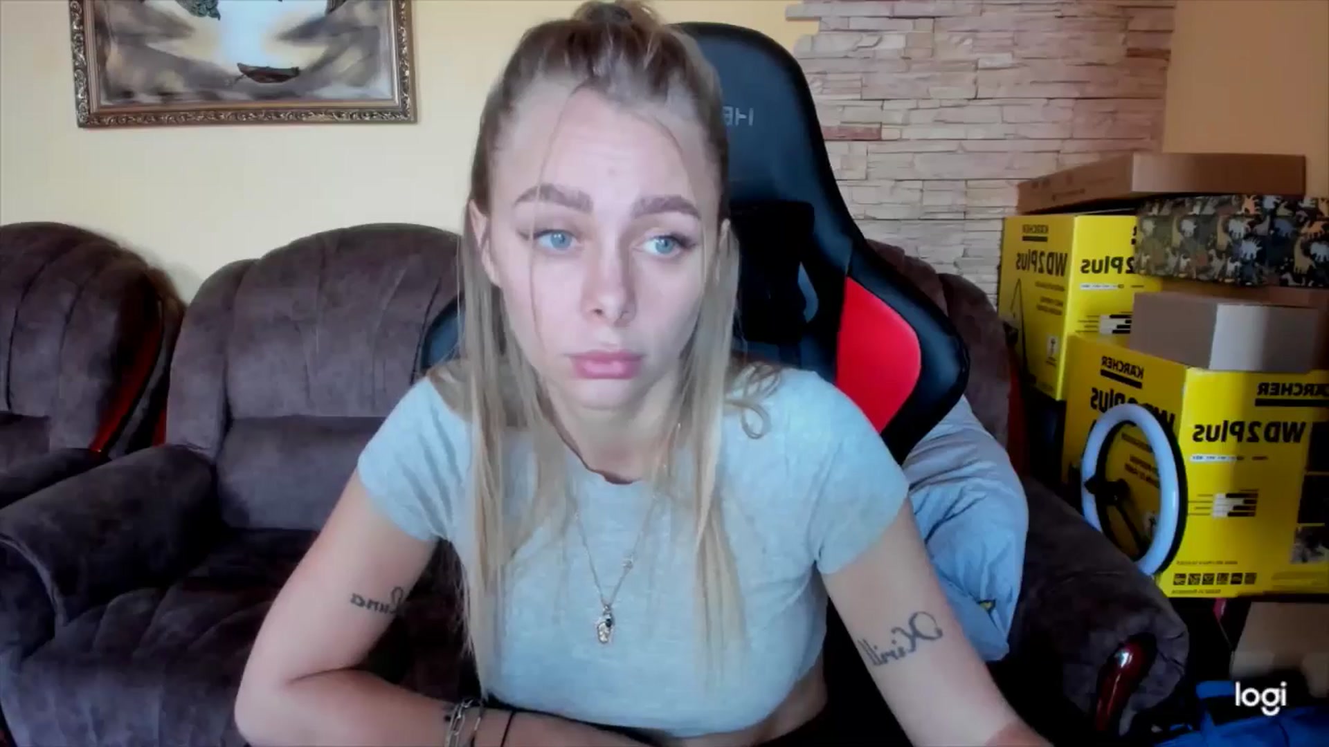 Gallery image thumbnail from YourPupsik's myfreecams stream on, 11/18/2024, 14:07 image 11 of 20