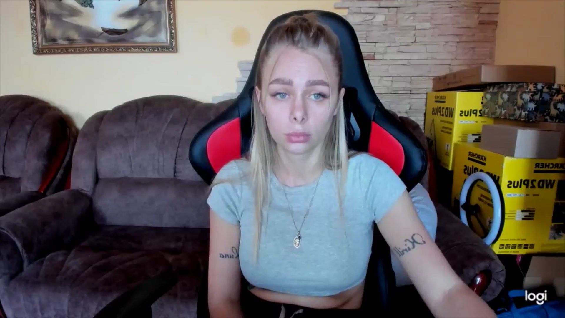 Gallery image thumbnail from YourPupsik's myfreecams stream on, 11/18/2024, 14:07 image 9 of 20