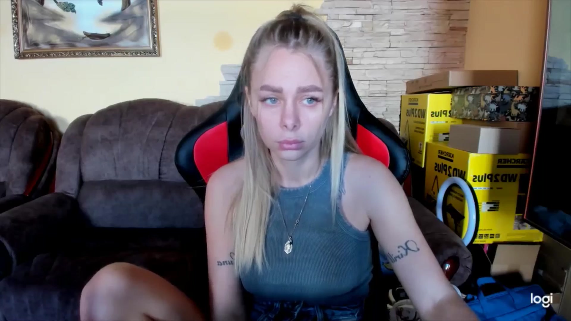 Gallery image thumbnail from YourPupsik's myfreecams stream on, 11/19/2024, 09:40 image 9 of 20