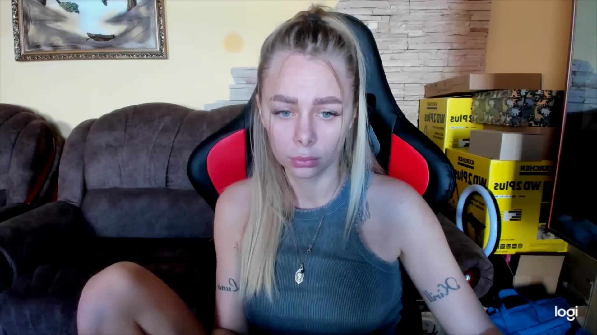 Gallery image thumbnail from YourPupsik's myfreecams stream on, 11/19/2024, 09:40 image 11 of 20
