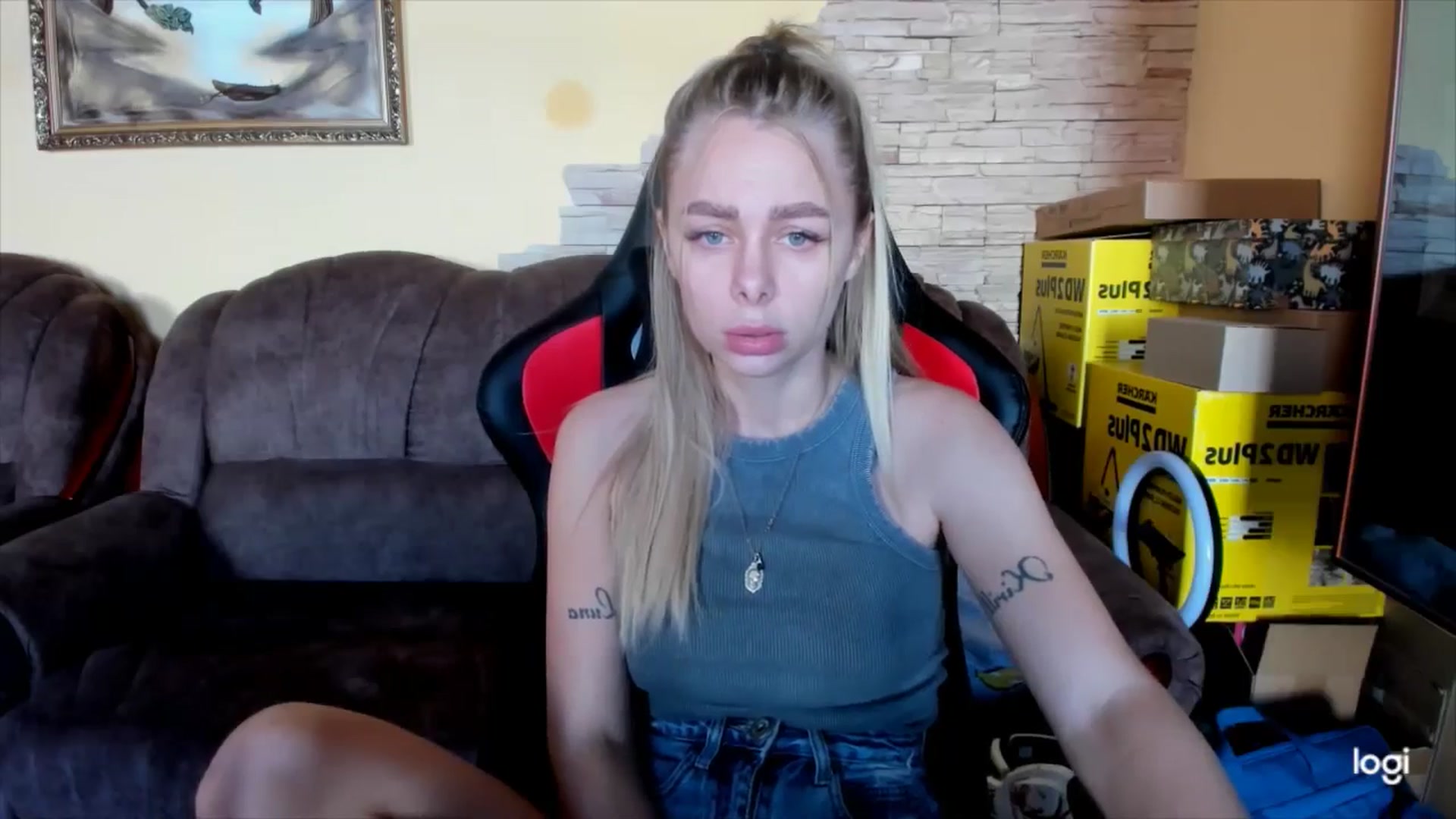 Gallery image thumbnail from YourPupsik's myfreecams stream on, 11/19/2024, 09:40 image 8 of 20
