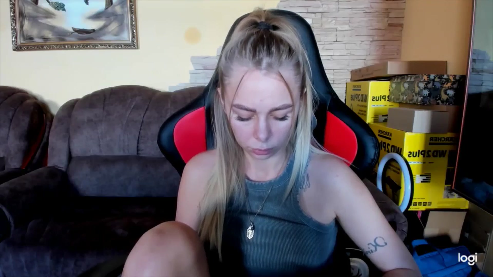 Gallery image thumbnail from YourPupsik's myfreecams stream on, 11/19/2024, 09:40 image 19 of 20