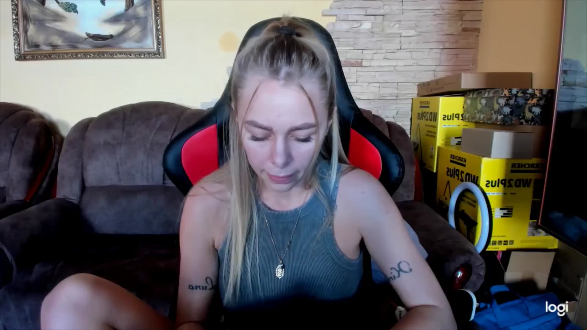Gallery image thumbnail from YourPupsik's myfreecams stream on, 11/19/2024, 11:38 image 2 of 20