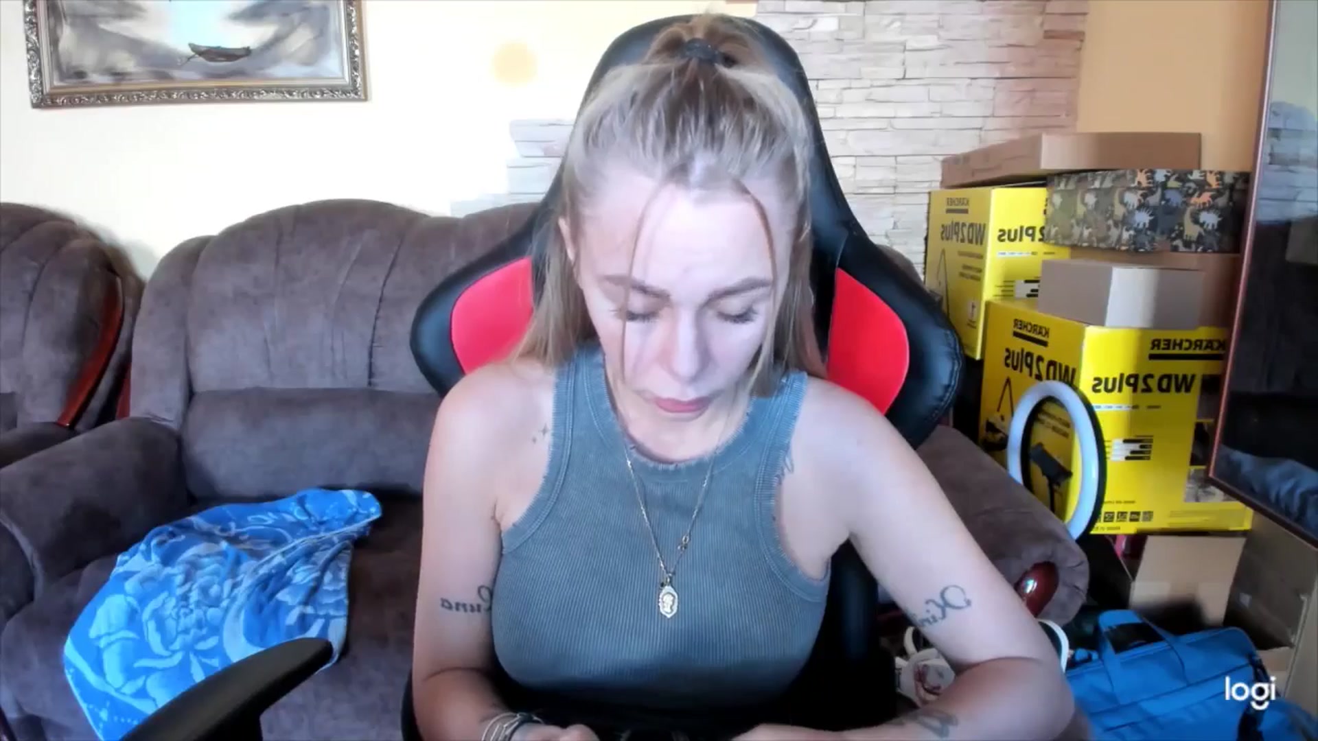 Gallery image thumbnail from YourPupsik's myfreecams stream on, 11/19/2024, 11:38 image 19 of 20