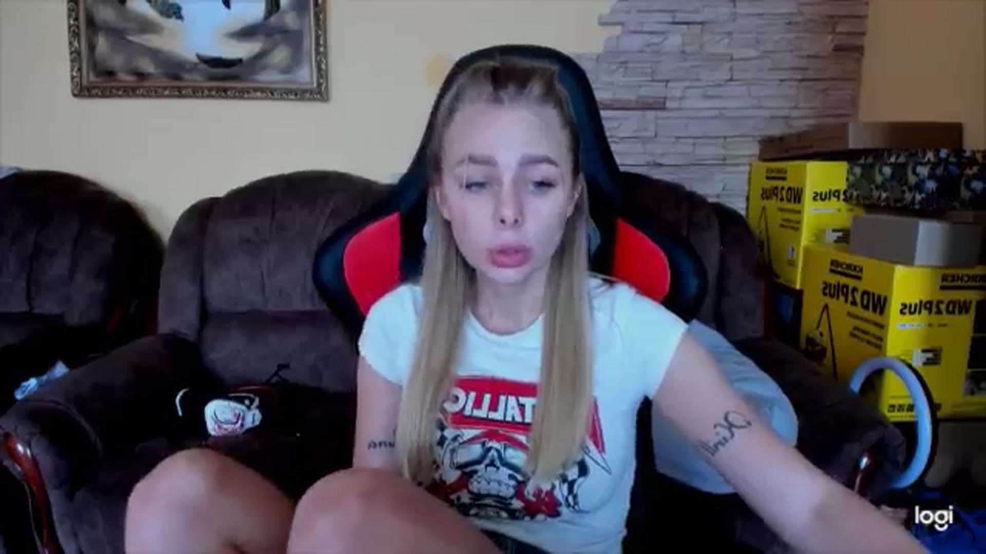 Gallery image thumbnail from YourPupsik's myfreecams stream on, 11/22/2024, 11:33 image 17 of 20