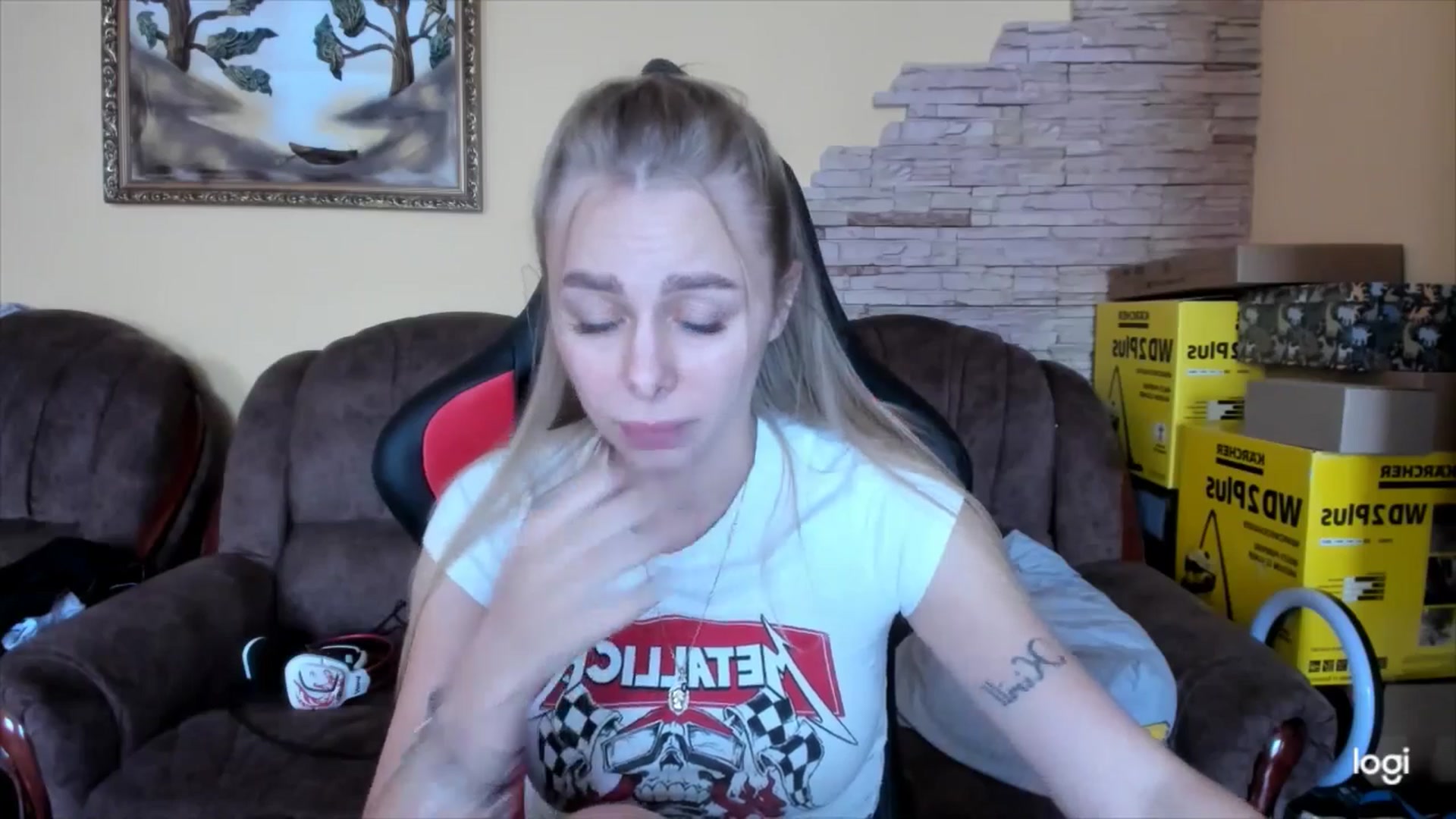 Gallery image thumbnail from YourPupsik's myfreecams stream on, 11/22/2024, 12:21 image 15 of 20