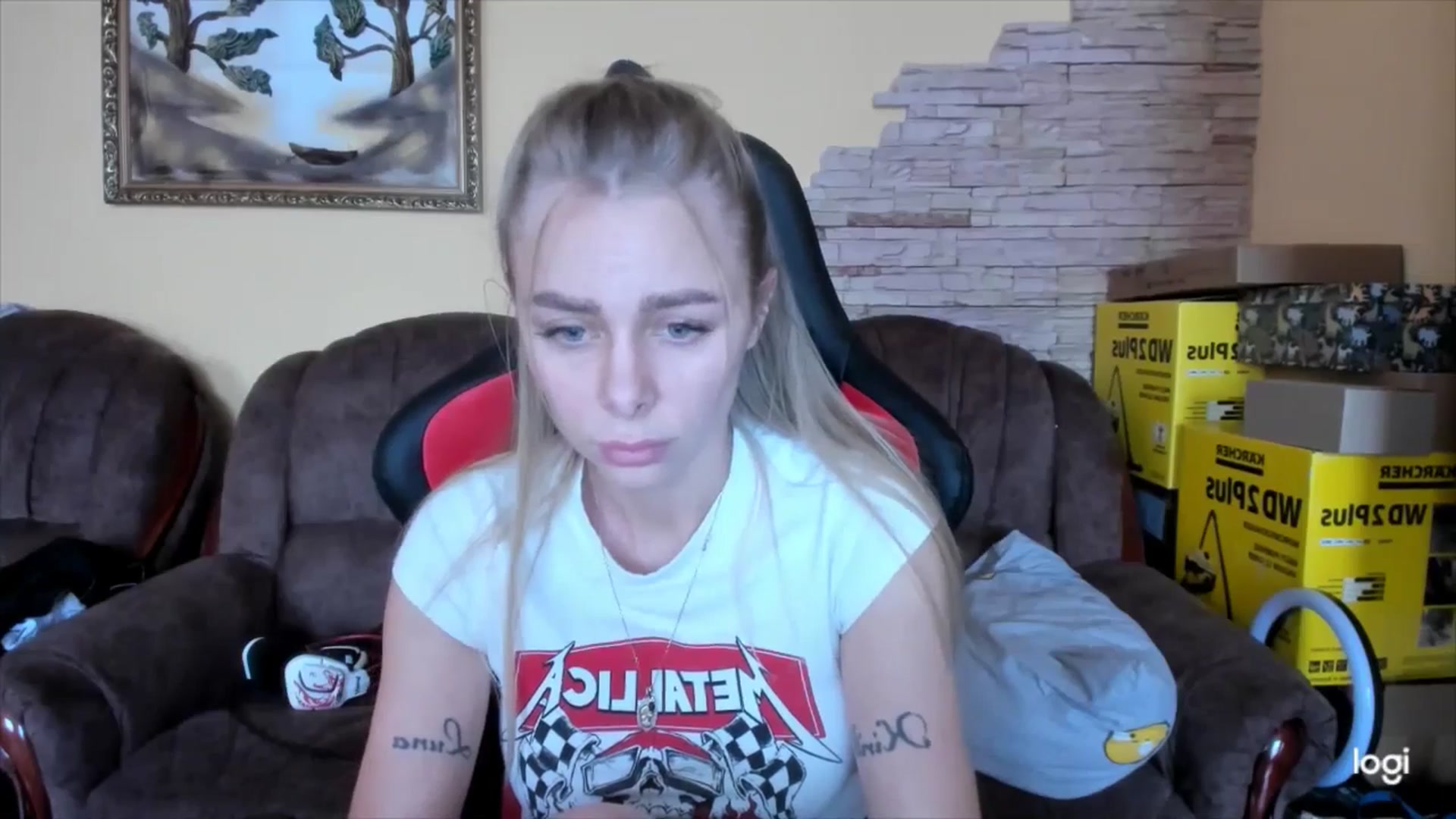 Gallery image thumbnail from YourPupsik's myfreecams stream on, 11/22/2024, 12:21 image 16 of 20