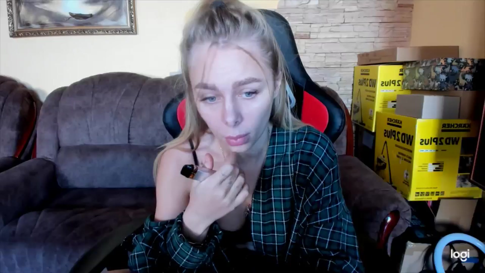 Gallery image thumbnail from YourPupsik's myfreecams stream on, 11/25/2024, 11:43 image 18 of 20