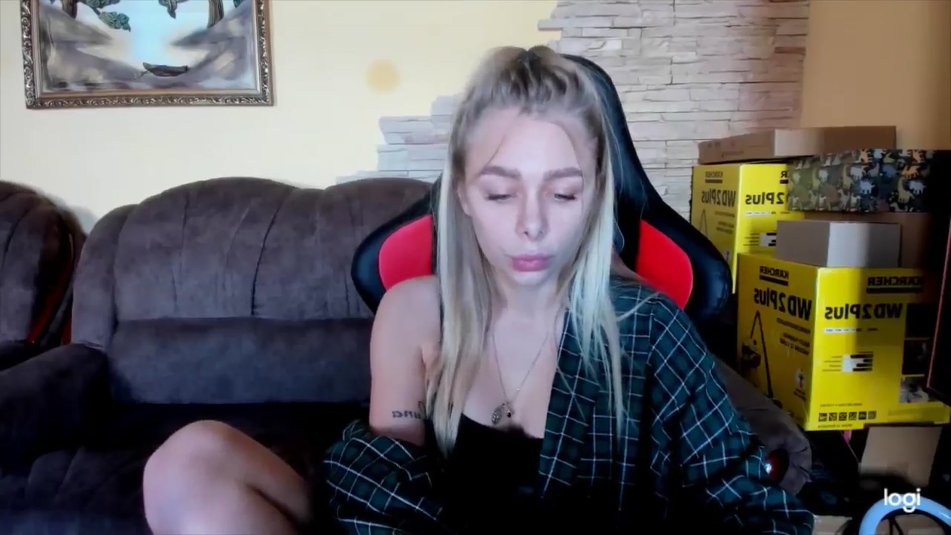 Gallery image thumbnail from YourPupsik's myfreecams stream on, 11/25/2024, 11:43 image 8 of 20