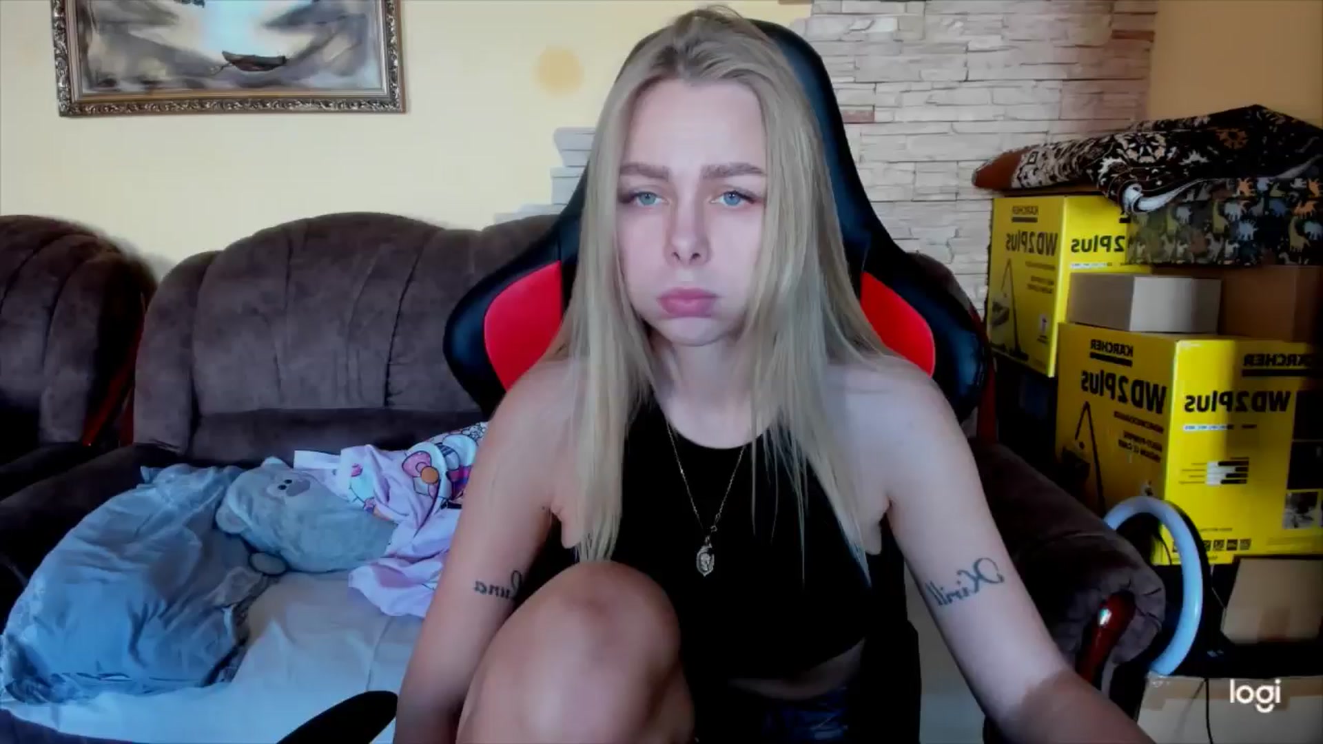 Gallery image thumbnail from YourPupsik's myfreecams stream on, 11/26/2024, 09:42 image 16 of 20