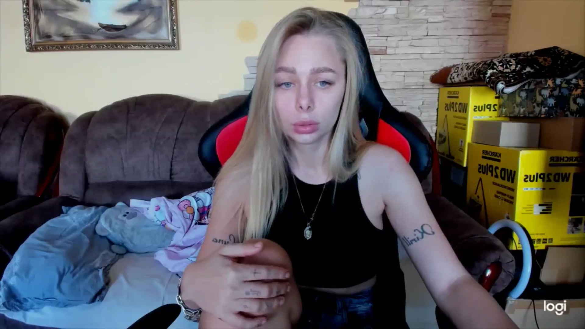 Gallery image thumbnail from YourPupsik's myfreecams stream on, 11/26/2024, 09:42 image 9 of 20