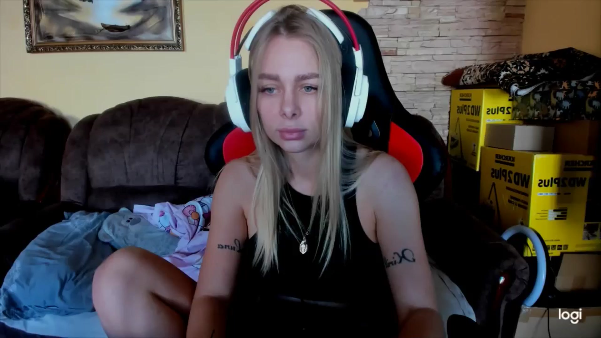 Gallery image thumbnail from YourPupsik's myfreecams stream on, 11/26/2024, 09:42 image 10 of 20