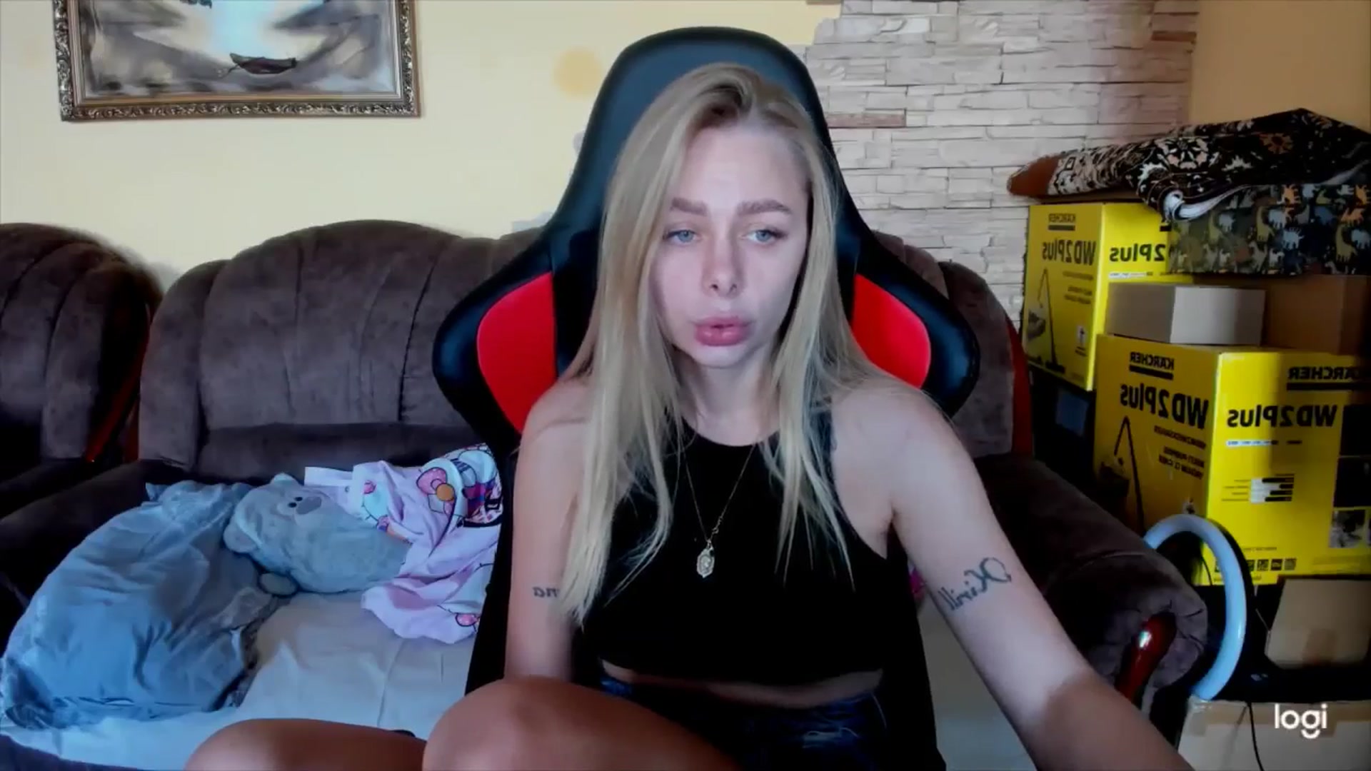 Gallery image thumbnail from YourPupsik's myfreecams stream on, 11/26/2024, 09:42 image 8 of 20