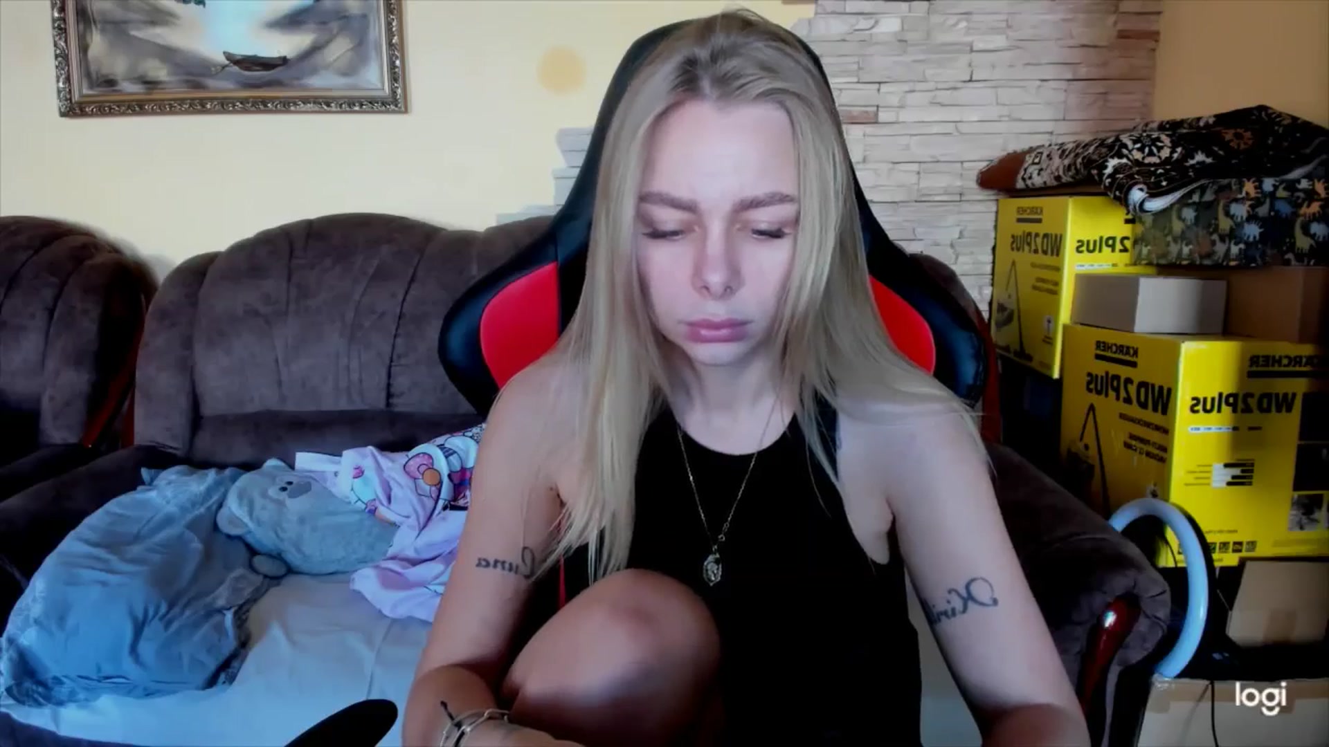 Gallery image thumbnail from YourPupsik's myfreecams stream on, 11/26/2024, 09:42 image 15 of 20