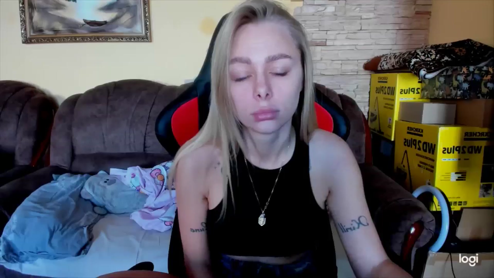 Gallery image thumbnail from YourPupsik's myfreecams stream on, 11/26/2024, 09:42 image 7 of 20