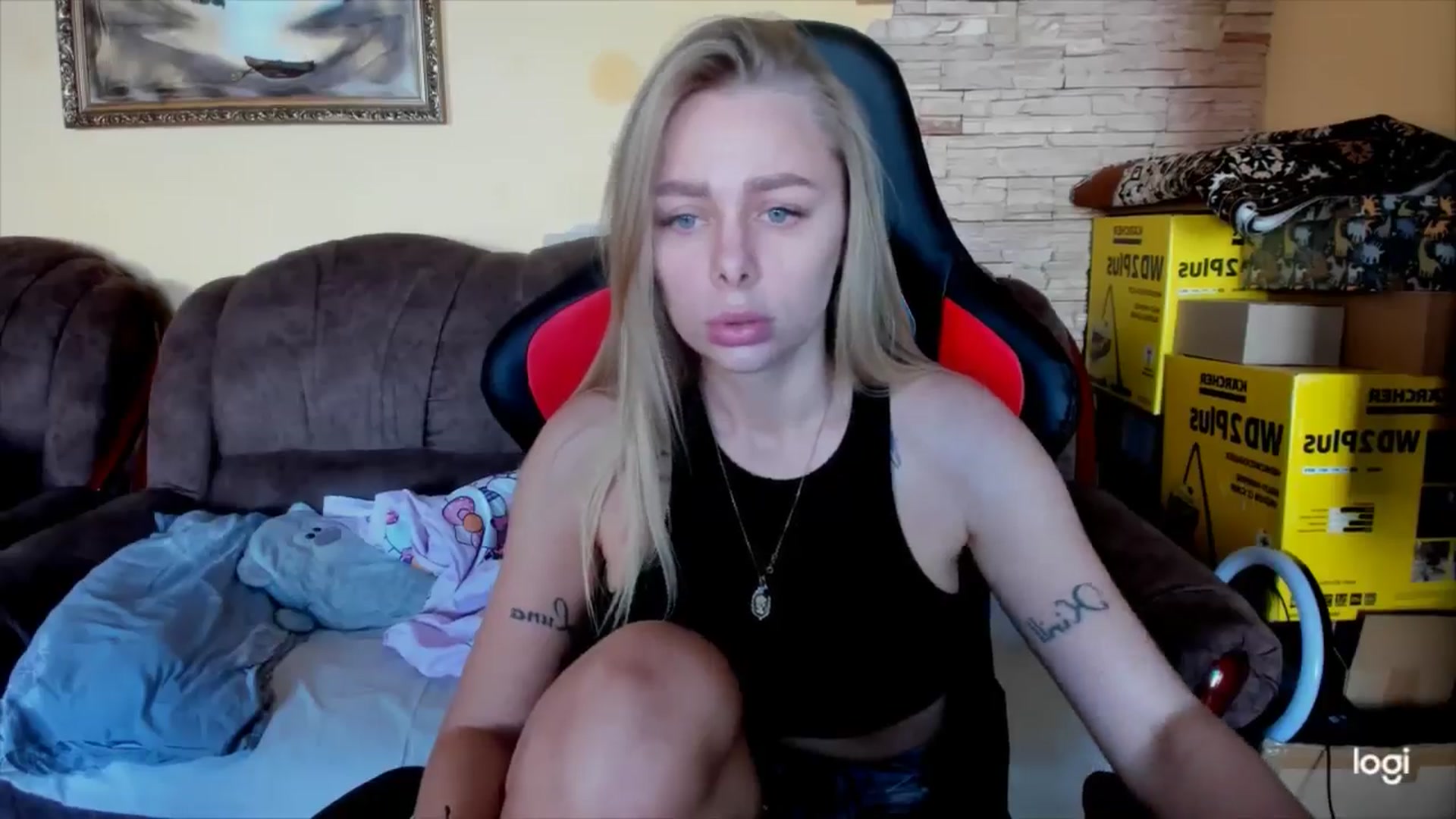 Gallery image thumbnail from YourPupsik's myfreecams stream on, 11/26/2024, 09:42 image 13 of 20