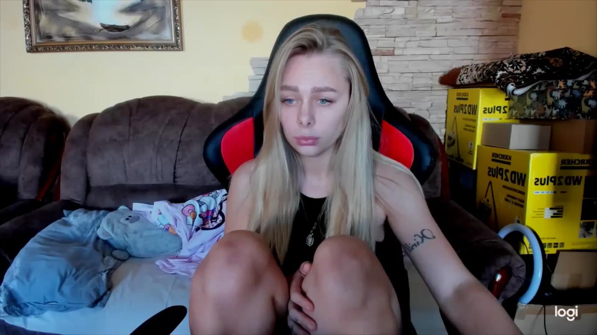 Gallery image thumbnail from YourPupsik's myfreecams stream on, 11/26/2024, 11:03 image 7 of 20