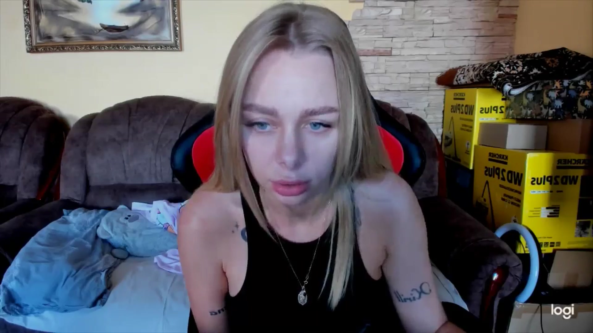 Gallery image thumbnail from YourPupsik's myfreecams stream on, 11/26/2024, 11:03 image 12 of 20