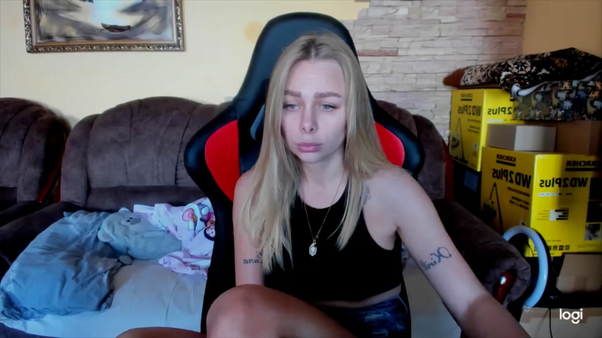 Gallery image thumbnail from YourPupsik's myfreecams stream on, 11/26/2024, 11:03 image 17 of 20