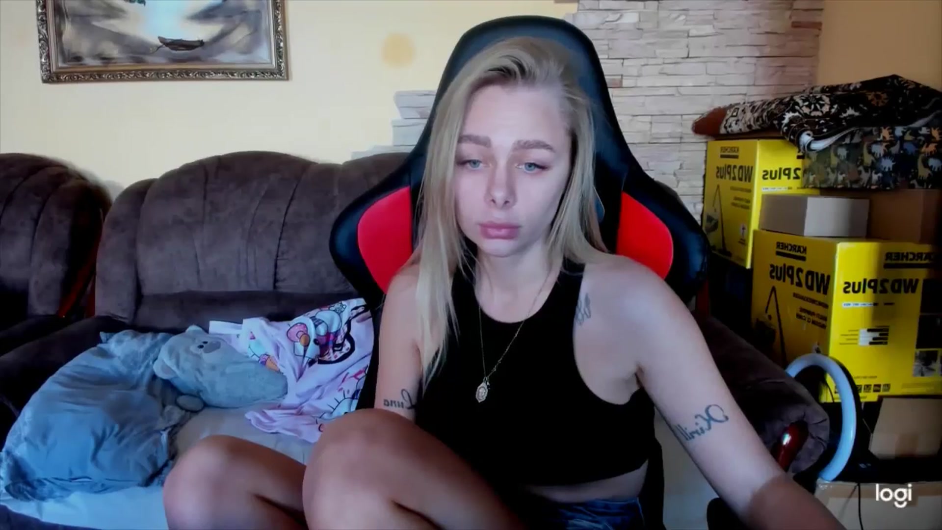 Gallery image thumbnail from YourPupsik's myfreecams stream on, 11/26/2024, 11:03 image 2 of 20