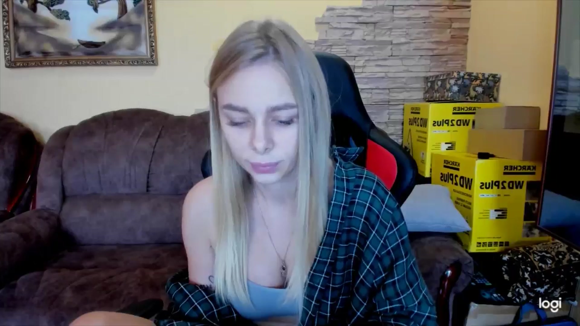 Gallery image thumbnail from YourPupsik's myfreecams stream on, 11/29/2024, 10:10 image 18 of 20
