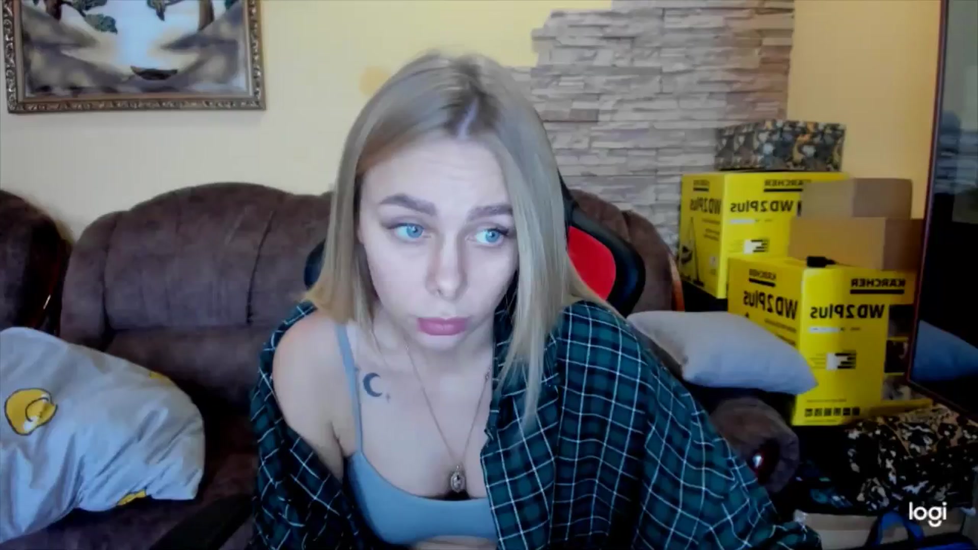 Gallery image thumbnail from YourPupsik's myfreecams stream on, 11/29/2024, 12:19 image 1 of 20