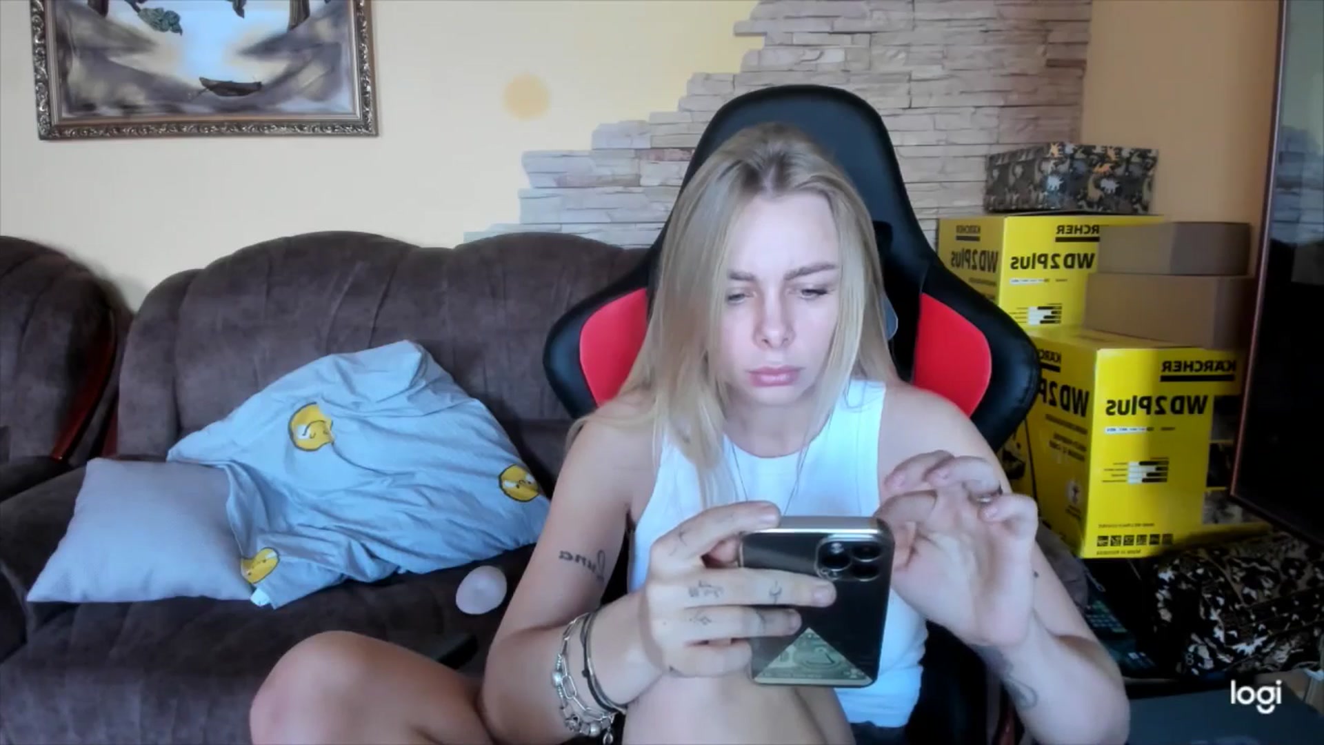 Gallery image thumbnail from YourPupsik's myfreecams stream on, 12/02/2024, 13:00 image 11 of 20