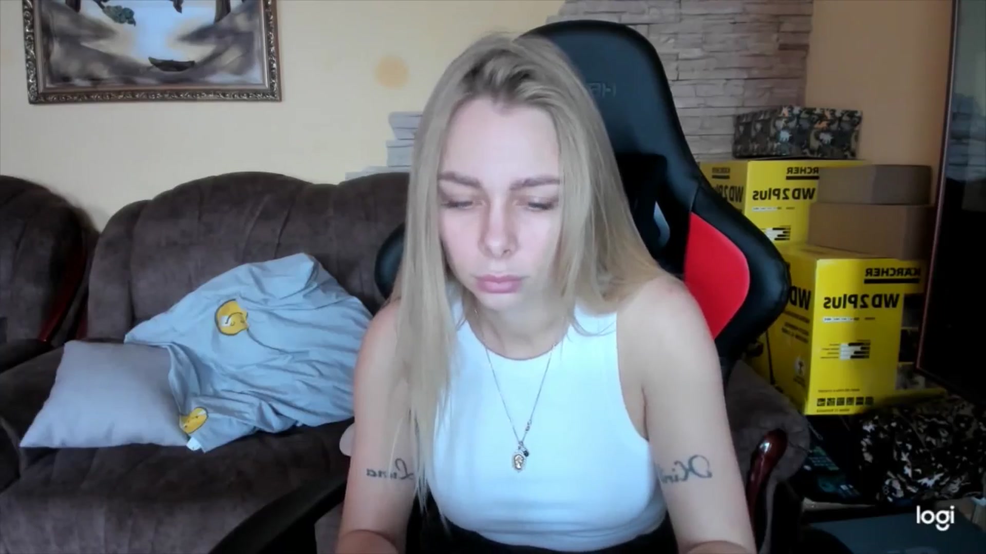 Gallery image thumbnail from YourPupsik's myfreecams stream on, 12/02/2024, 13:00 image 17 of 20