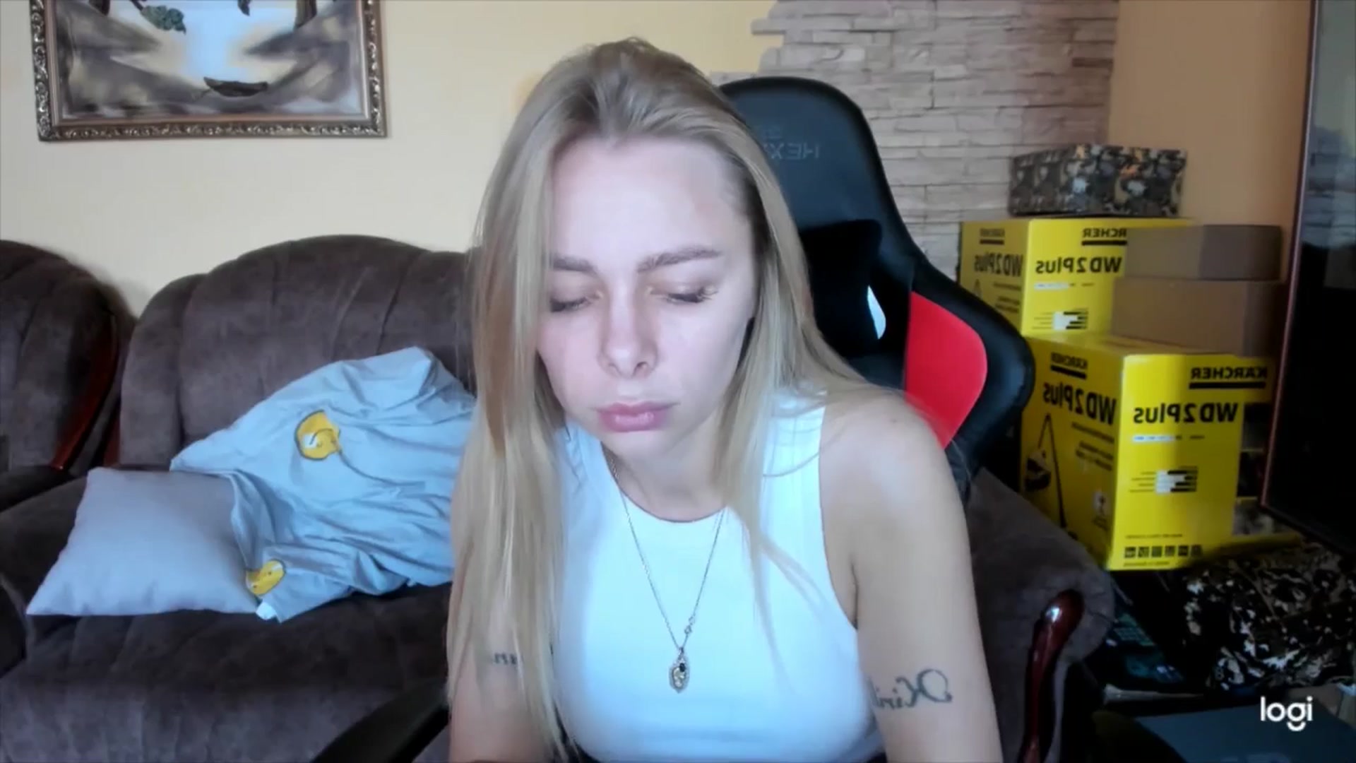Gallery image thumbnail from YourPupsik's myfreecams stream on, 12/02/2024, 13:00 image 4 of 20