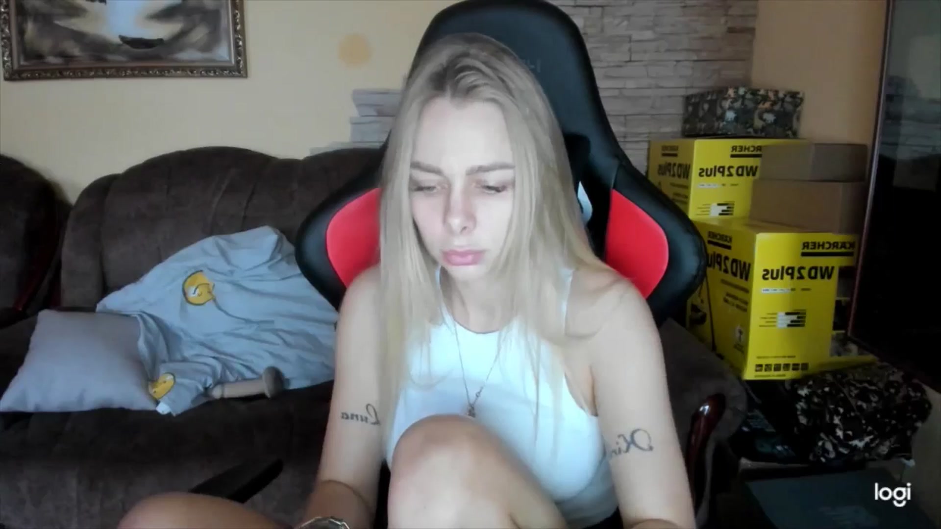 Gallery image thumbnail from YourPupsik's myfreecams stream on, 12/02/2024, 13:46 image 17 of 20