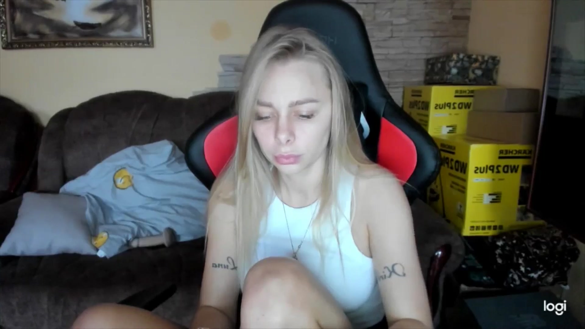 Gallery image thumbnail from YourPupsik's myfreecams stream on, 12/02/2024, 13:46 image 19 of 20