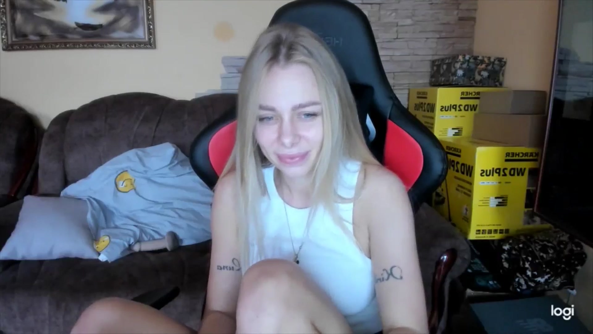 Gallery image thumbnail from YourPupsik's myfreecams stream on, 12/02/2024, 13:46 image 2 of 20