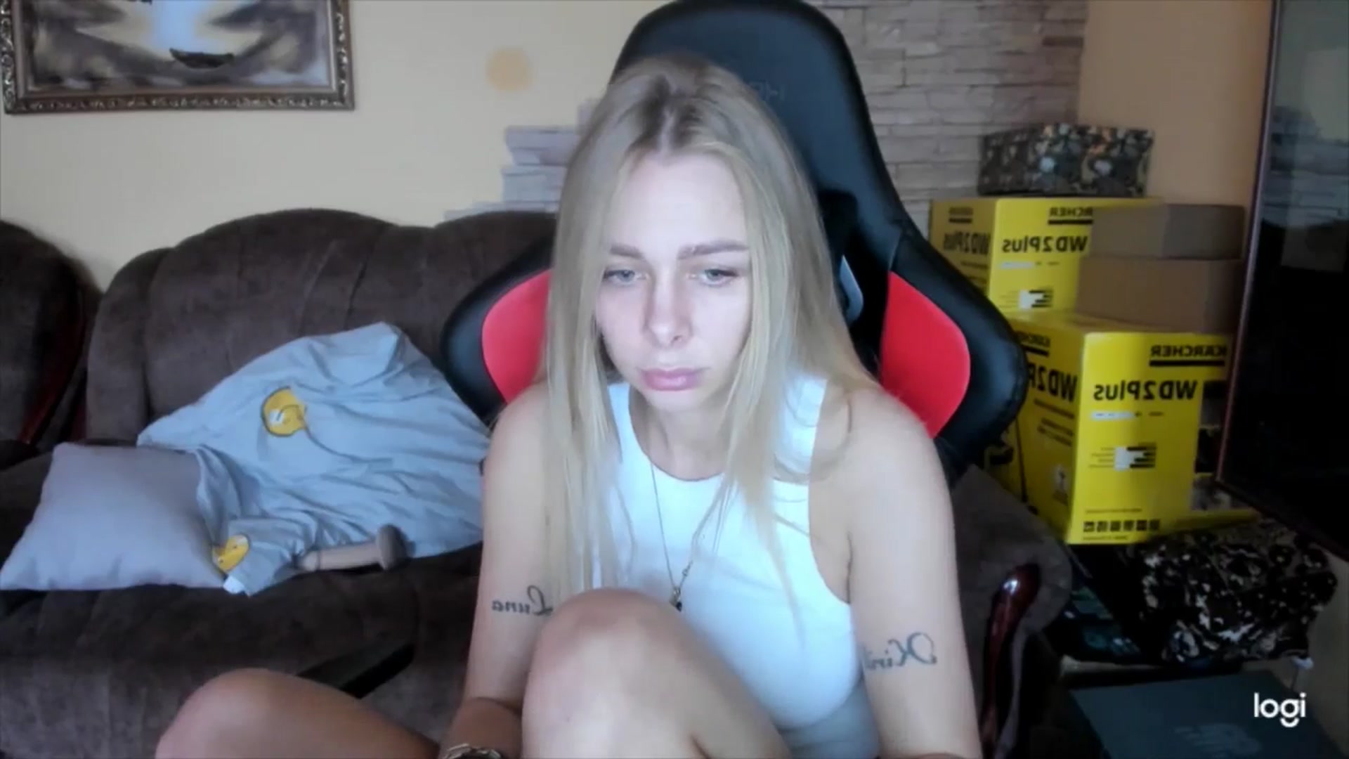 Gallery image thumbnail from YourPupsik's myfreecams stream on, 12/02/2024, 13:46 image 4 of 20