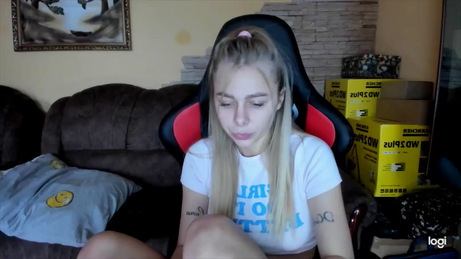 Gallery image thumbnail from YourPupsik's myfreecams stream on, 12/03/2024, 11:30 image 19 of 20