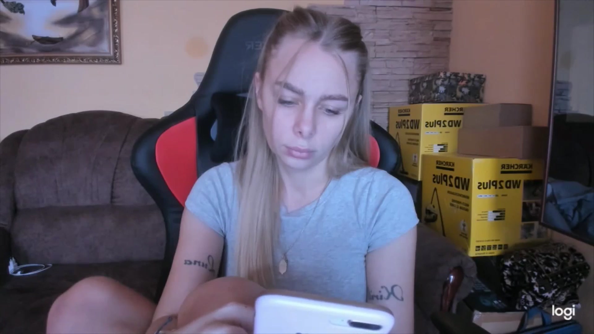 Gallery image thumbnail from YourPupsik's myfreecams stream on, 12/04/2024, 10:03 image 2 of 20