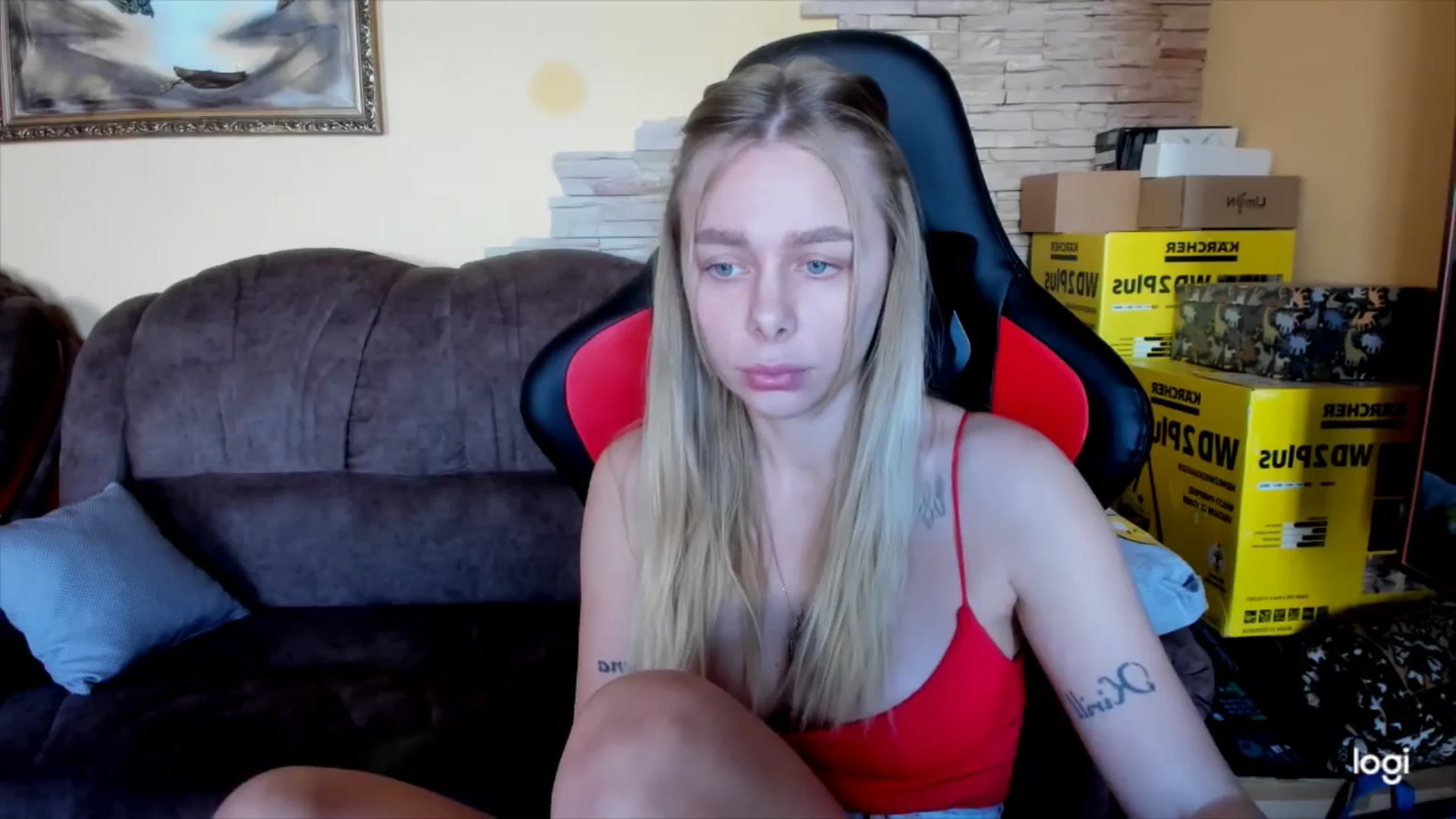Gallery image thumbnail from YourPupsik's myfreecams stream on, 12/14/2024, 11:59 image 15 of 20