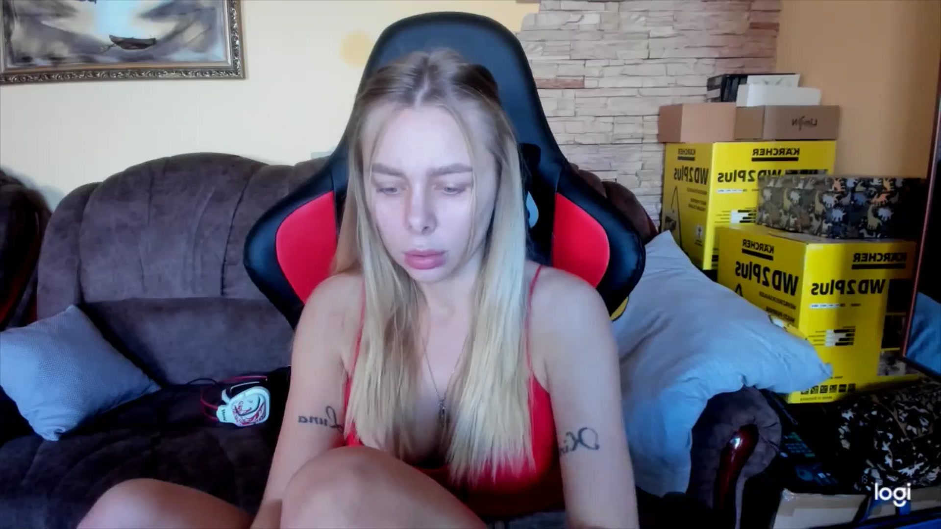Gallery image thumbnail from YourPupsik's myfreecams stream on, 12/14/2024, 13:21 image 13 of 20