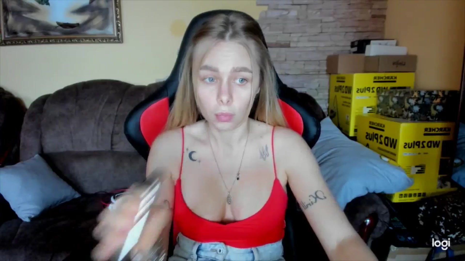 Gallery image thumbnail from YourPupsik's myfreecams stream on, 12/14/2024, 14:13 image 2 of 20