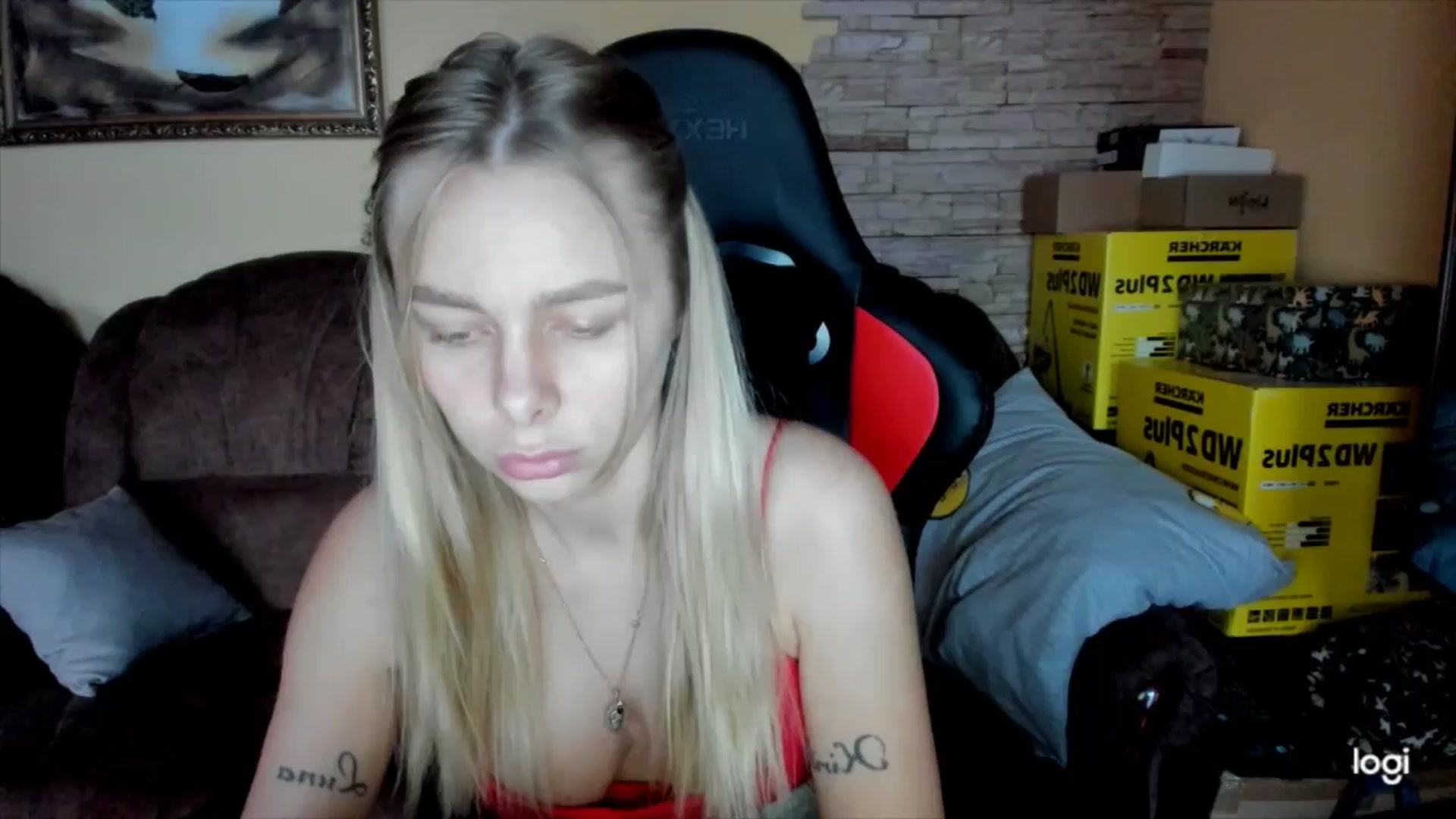 Gallery image thumbnail from YourPupsik's myfreecams stream on, 12/14/2024, 14:13 image 16 of 20
