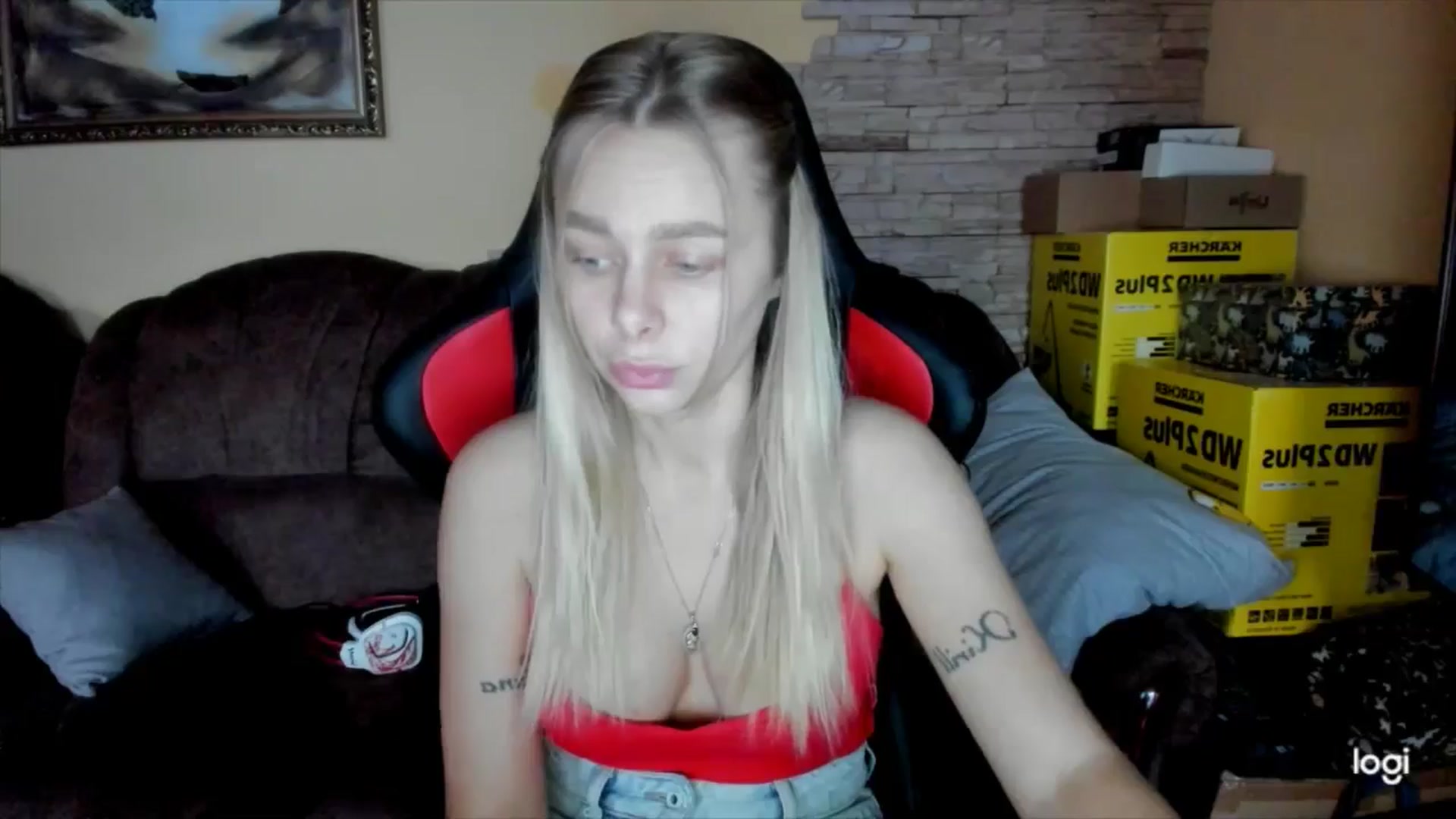 Gallery image thumbnail from YourPupsik's myfreecams stream on, 12/14/2024, 14:13 image 18 of 20