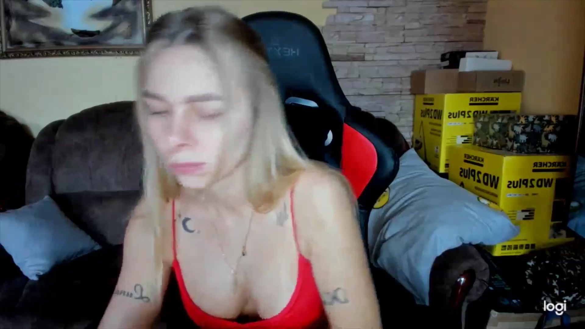 Gallery image thumbnail from YourPupsik's myfreecams stream on, 12/14/2024, 14:13 image 6 of 20
