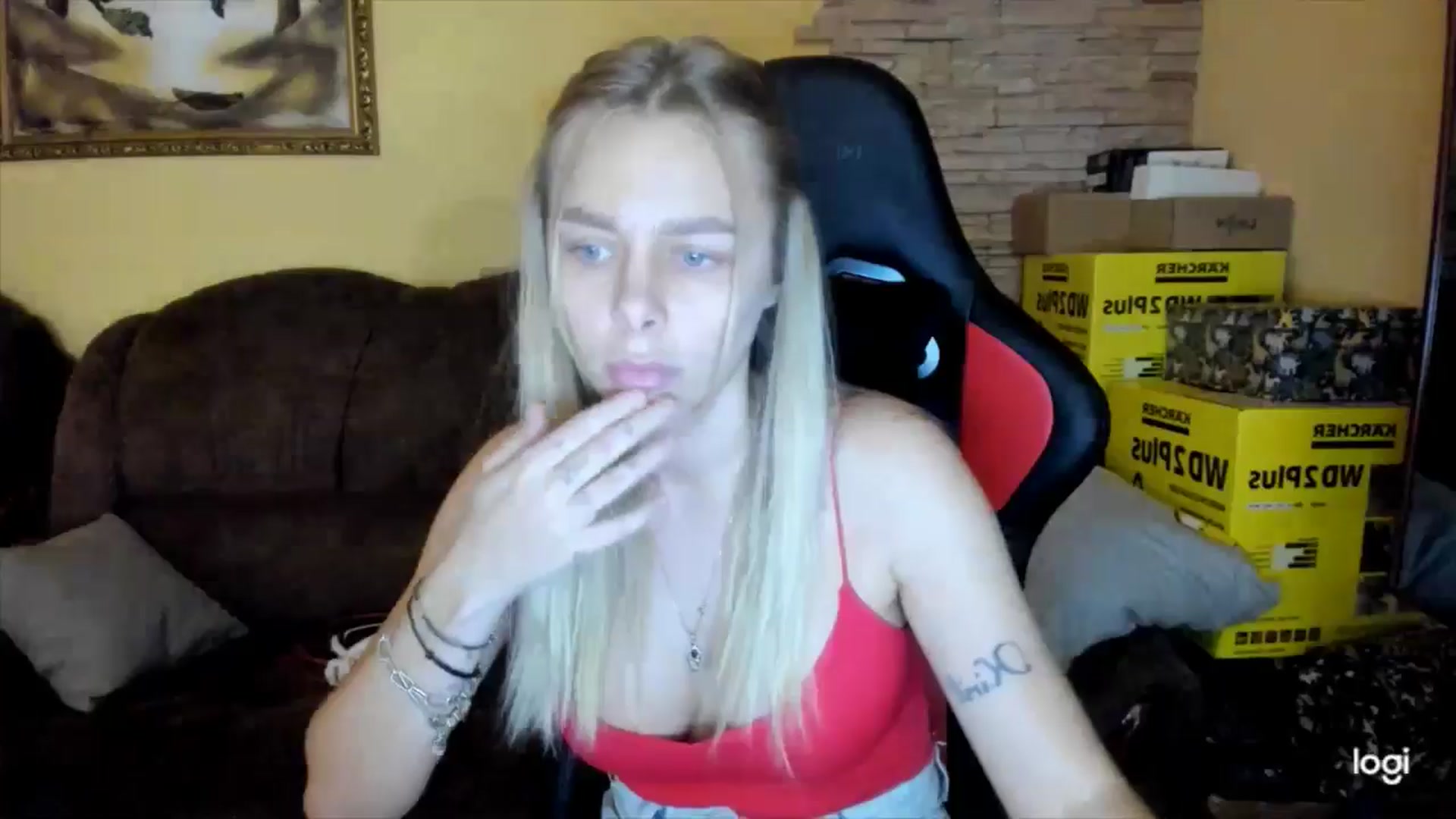 Gallery image thumbnail from YourPupsik's myfreecams stream on, 12/14/2024, 14:46 image 10 of 20