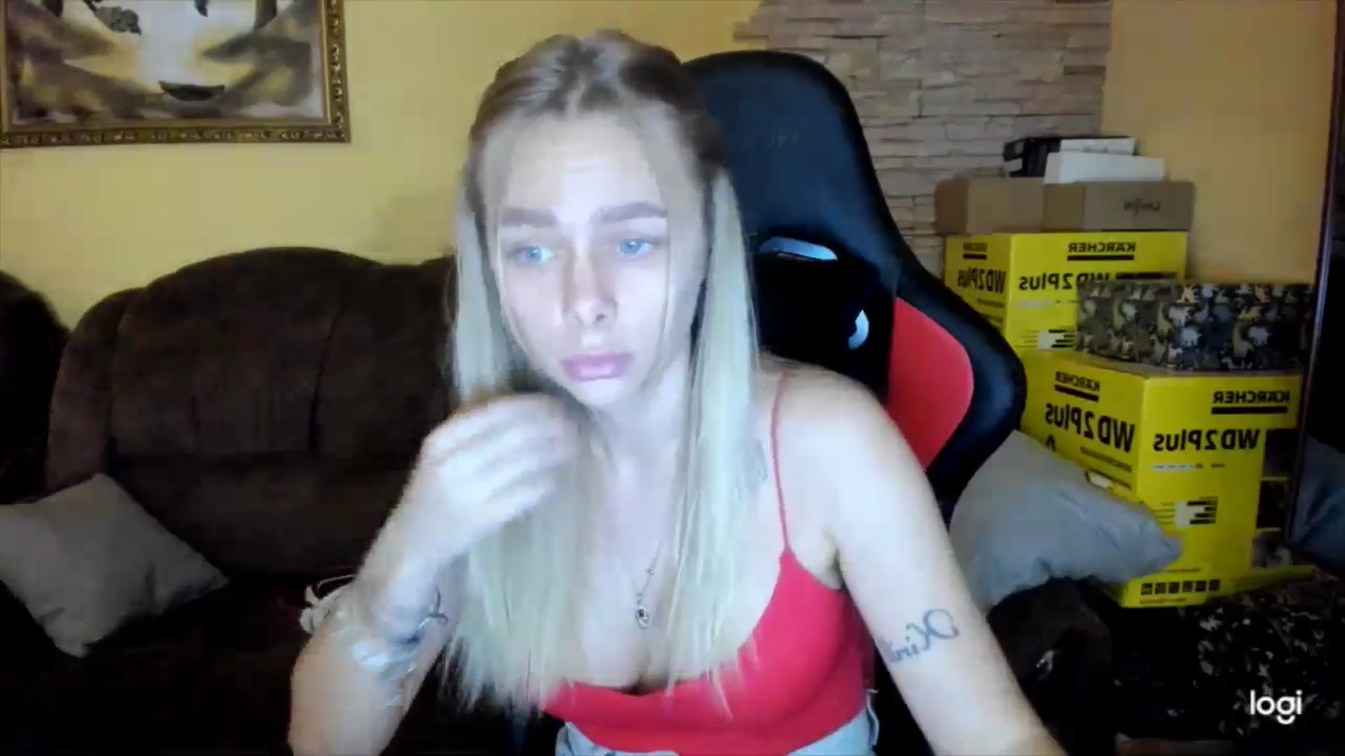 Gallery image thumbnail from YourPupsik's myfreecams stream on, 12/14/2024, 14:46 image 12 of 20