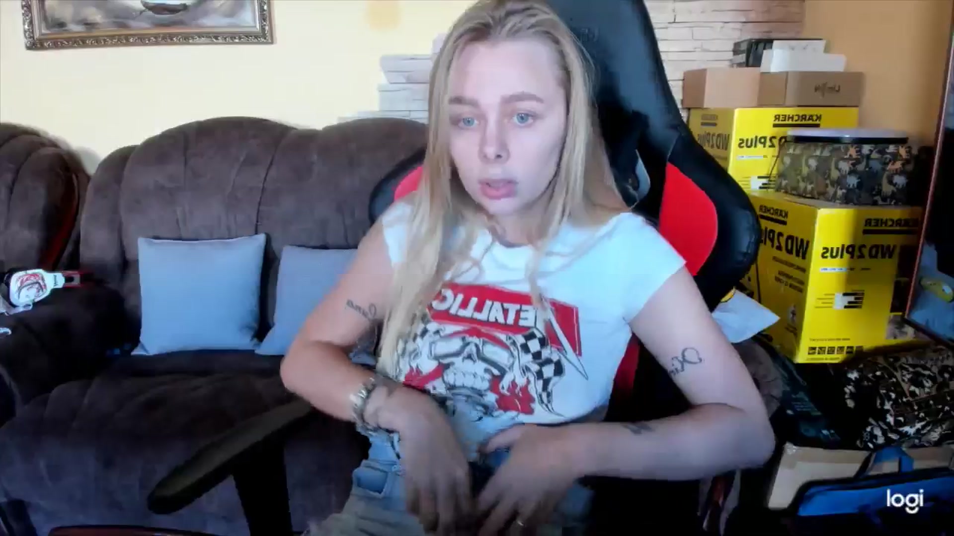 Gallery image thumbnail from YourPupsik's myfreecams stream on, 12/19/2024, 09:49 image 14 of 20