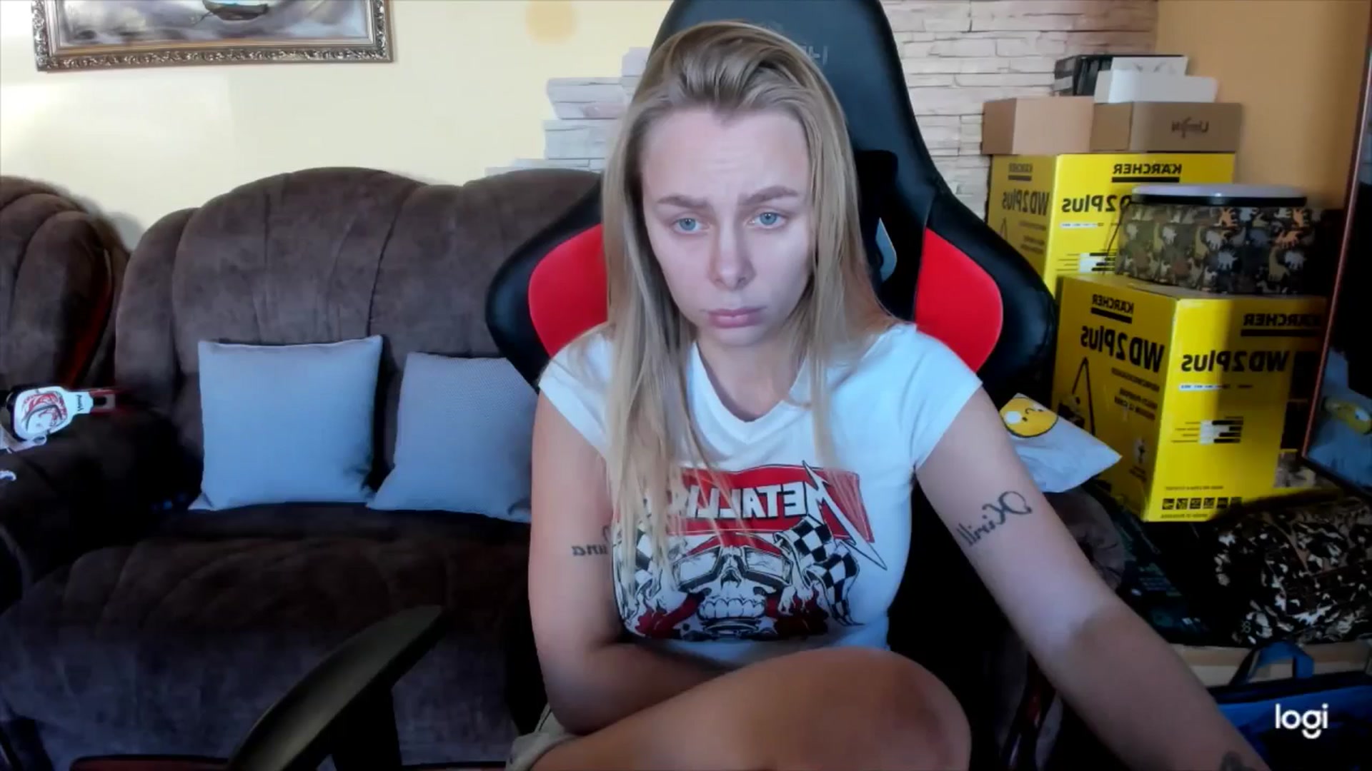 Gallery image thumbnail from YourPupsik's myfreecams stream on, 12/19/2024, 09:49 image 16 of 20