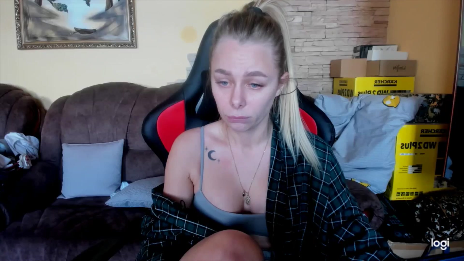 Gallery image thumbnail from YourPupsik's myfreecams stream on, 12/20/2024, 10:36 image 12 of 20