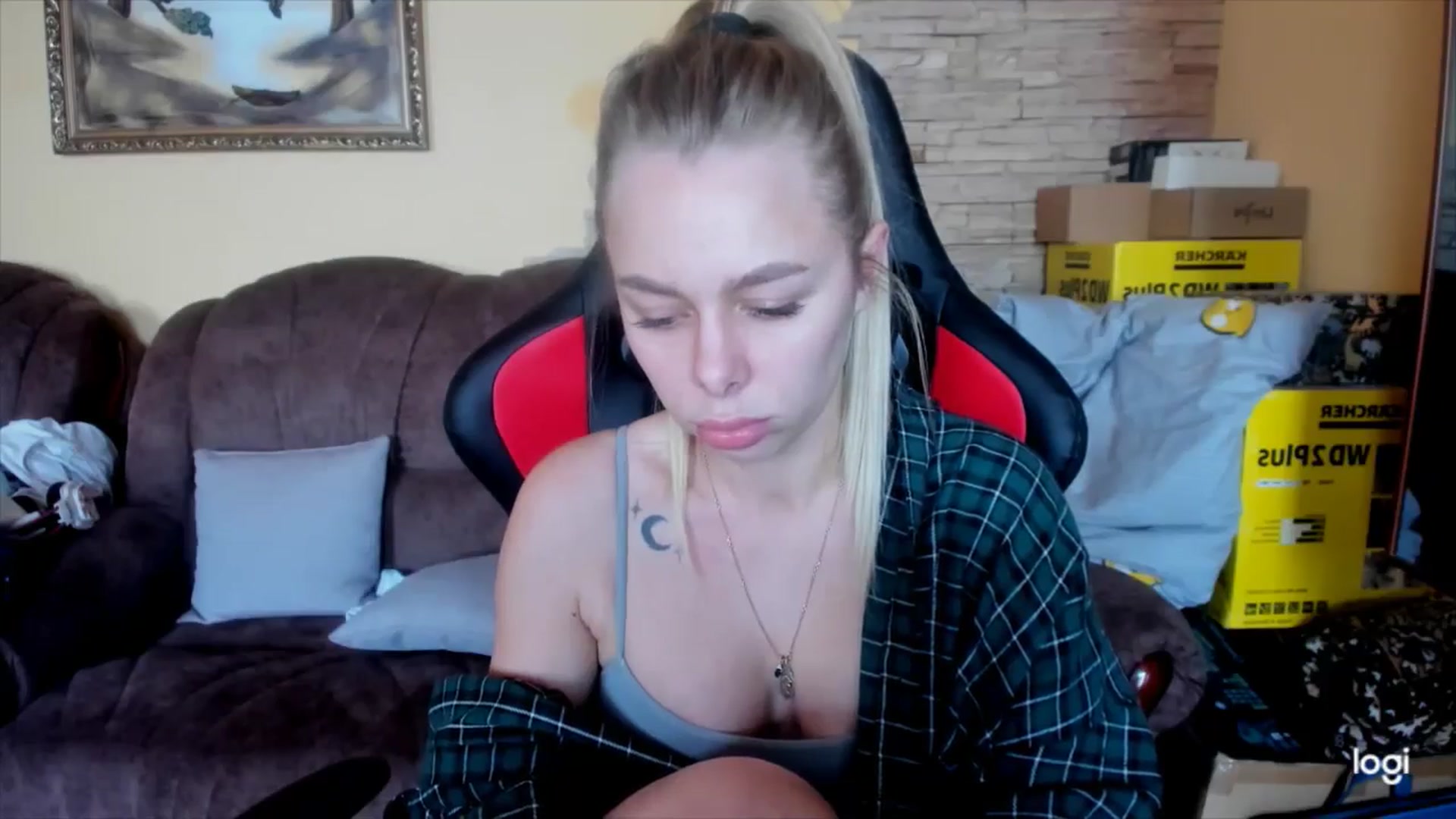 Gallery image thumbnail from YourPupsik's myfreecams stream on, 12/20/2024, 10:36 image 20 of 20