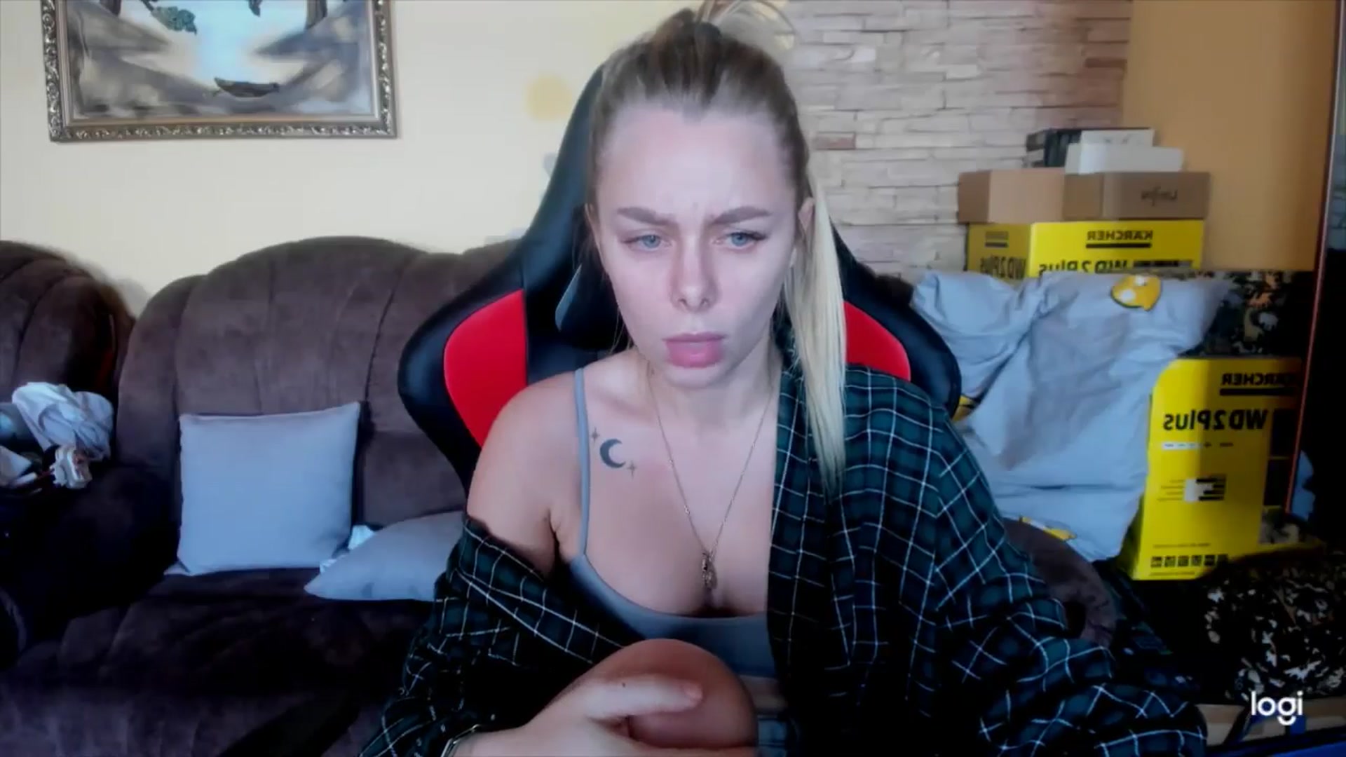 Gallery image thumbnail from YourPupsik's myfreecams stream on, 12/20/2024, 10:36 image 11 of 20